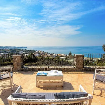 Villa Lattea